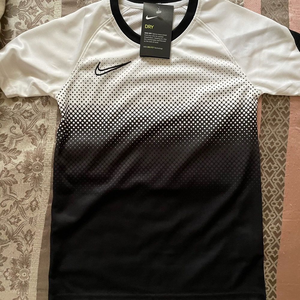 Boys S Nike Dri Fit Soccer Shirt